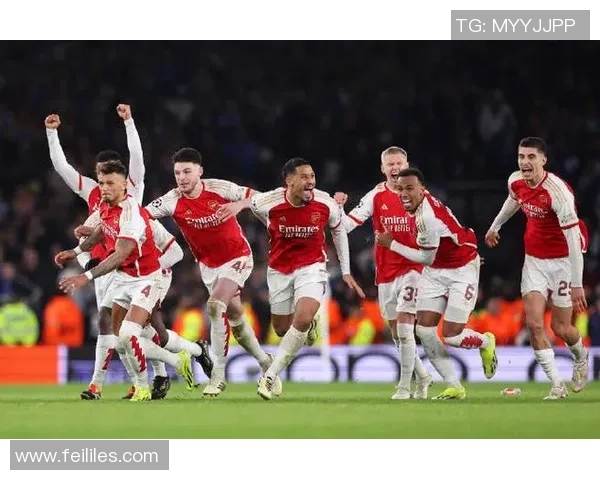 德甲焦点战拜仁小胜阿森纳红牌争议引发全场热议与转会传闻